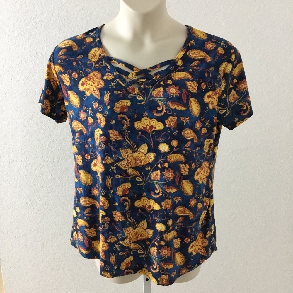 Liz & Lilli GC Apparel Group short sleeve Strappy front Woman’s 2X